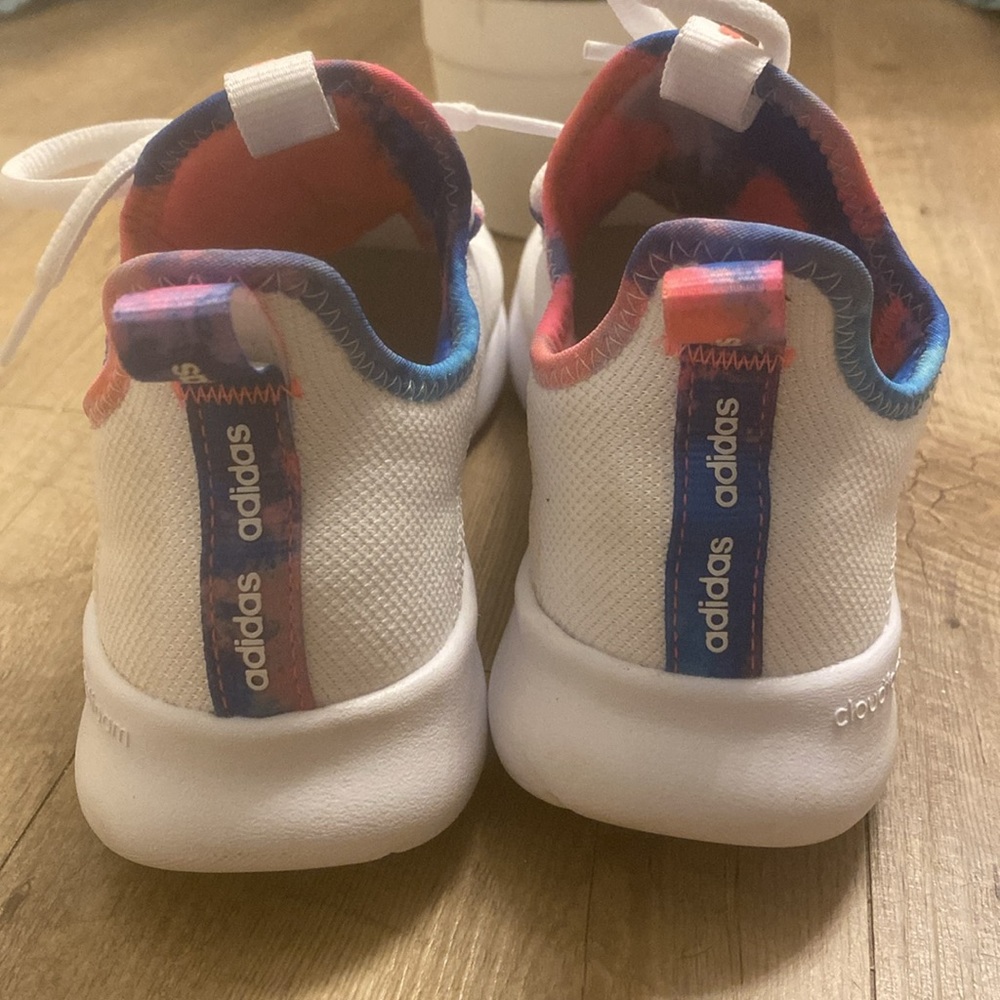 Ladies Adidas size 7 - Picture 6 of 8